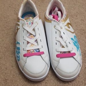 CLOSING FEB 10! NEVER WORN Baby Phat sneakers